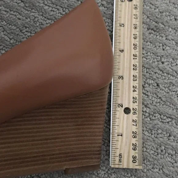 Tory Burch Sophie Gold Logo Wedges - Picture 4 of 7